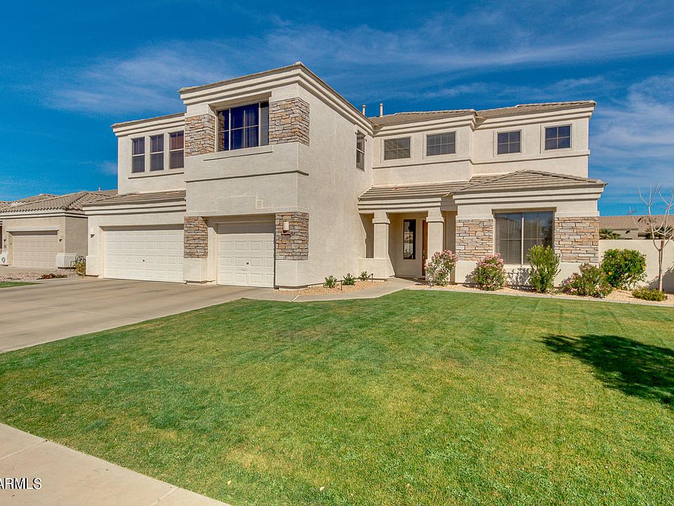 1st image of 3058 E Canyon Creek Dr