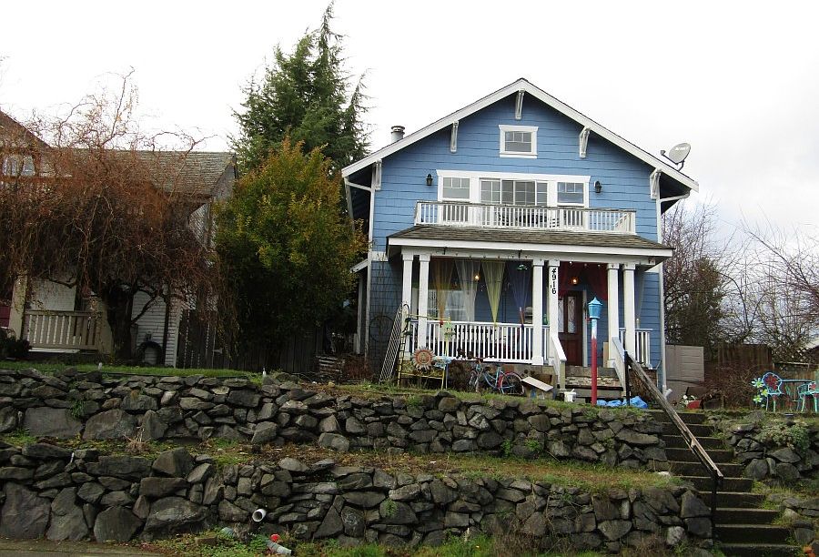 1st image of 4916 N Vassault St