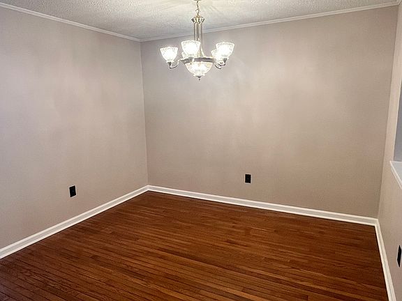 4th image of 25 Padanaram Rd APT 14