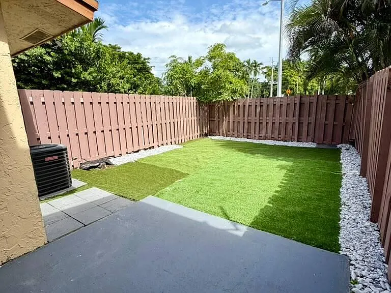 7745 Balboa St — Photo 17