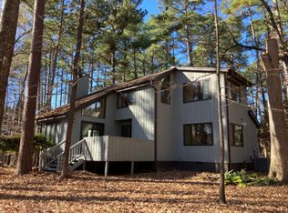 100 Crabapple Ln, Chapel Hill, NC 27514