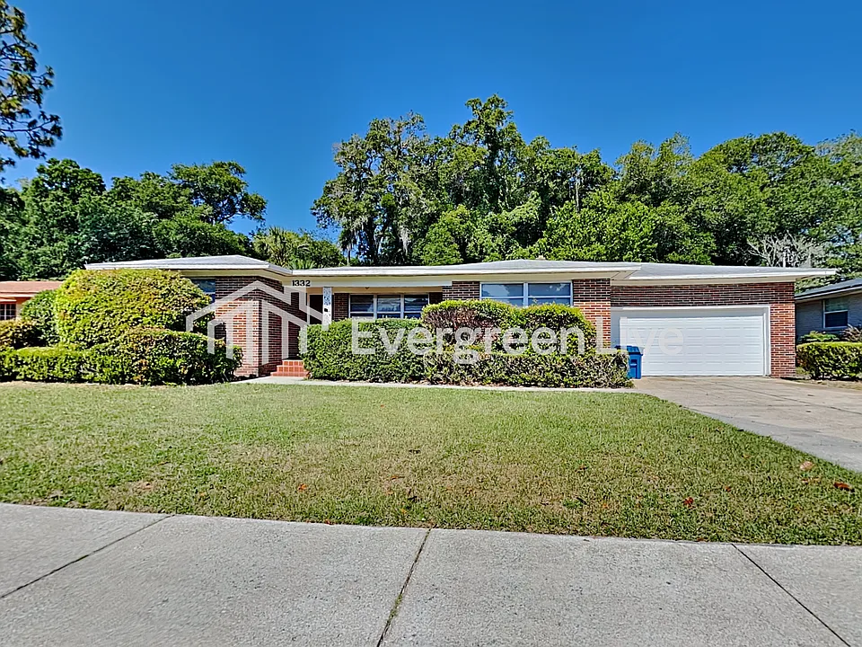 1332 Arlingwood Ave