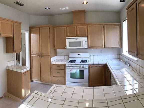 4th image of 1330 Trevor Way