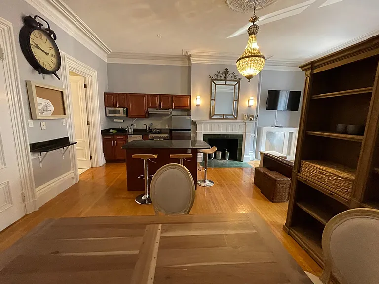 105 Beacon St #3 — Photo 6