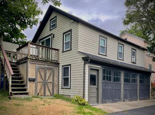 17 1/2 Rector St, East Greenwich, RI 02818