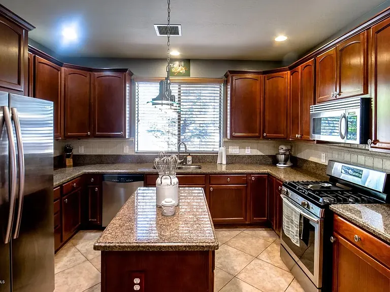 1645 N Thimble Ln — Photo 21