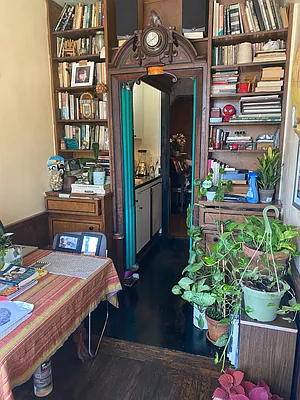 Sold by R New York | media 19