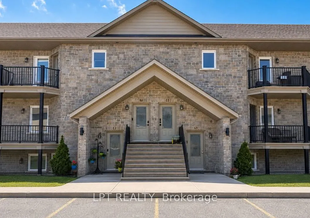 2 bed, $1,950 — Photo 1