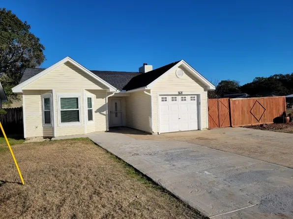 64 6th St, Shalimar, FL 32579