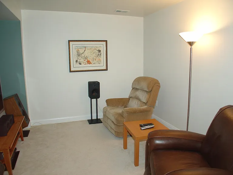 5053 Donovan Dr — Photo 6