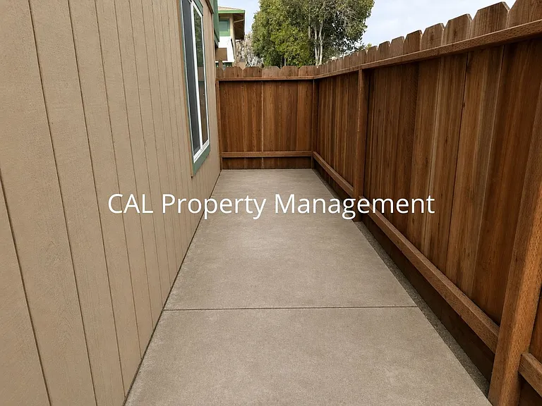 83 Castro St — Photo 10