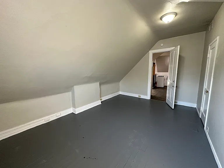 2659 Bellevue Ave #3 — Photo 11