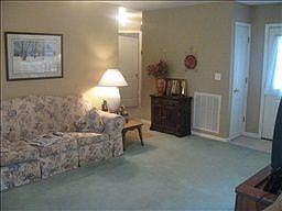 2nd image of 1106 Bolton Dr