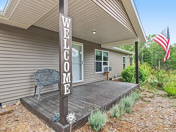 3rd image of 6691 Boone Ln