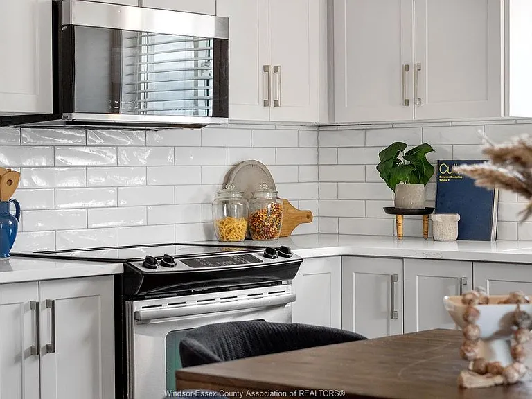 2340 Katella Ave — Photo 10