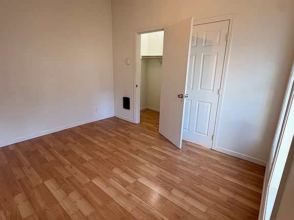 3rd image of 1322 Central Ave