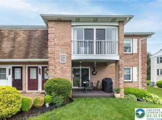 2632 Rolling Green Dr, Macungie, PA 18062