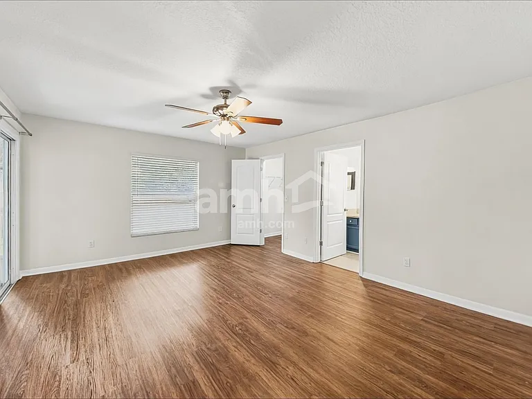 331 Valley Edge Dr — Photo 9