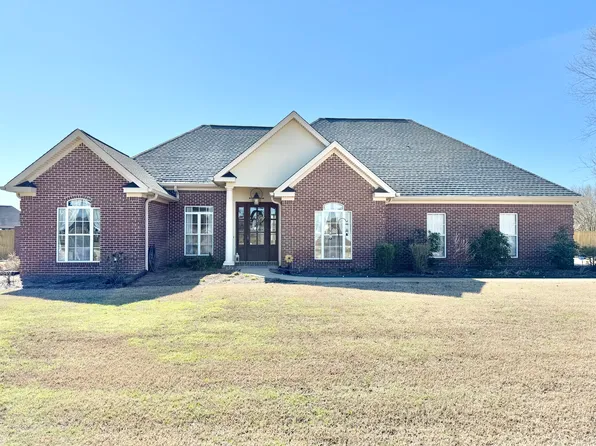 23 Cobblestone Dr, Caledonia, MS 39740