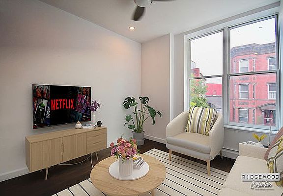 2nd image of 845 Manhattan Ave #2B