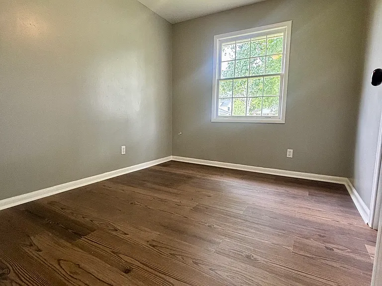 203 Larosa Rd — Photo 5