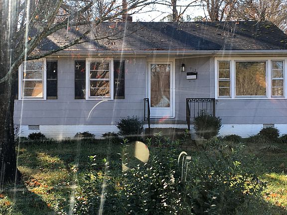 2nd image of 913 King St