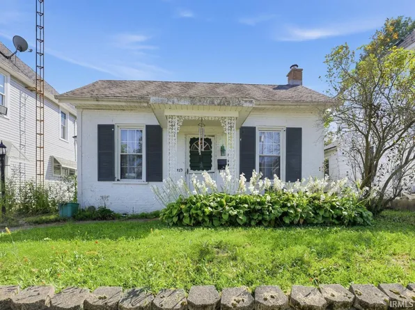 523 W Franklin St, Winchester, IN 47394