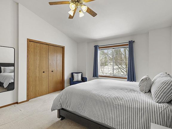 3rd image of 5121 Ridge Oak Drive