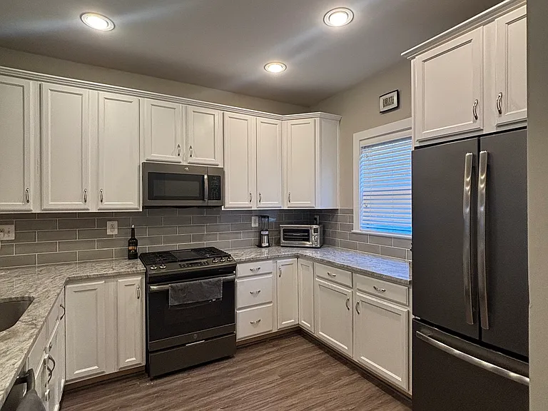 2302 Cobble Hill Ter — Photo 11