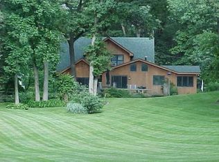 10102 Country Club Rd, Woodstock, IL 60098