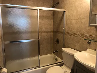 Rented by R New York