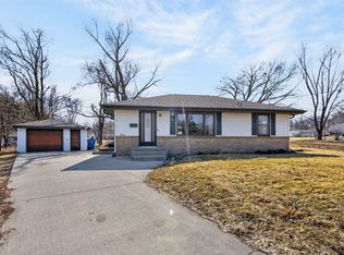 3001 Roblang Ct, Des Moines, IA 50317