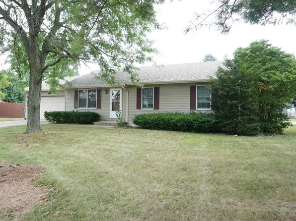 416 Oatfield Ln, Goshen, IN 46526