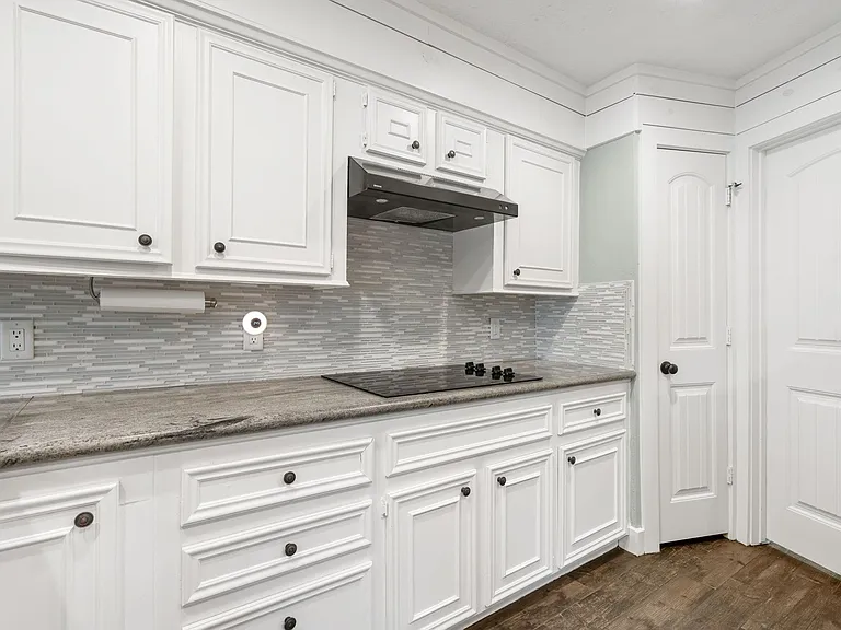 3203 Poe Dr — Photo 11
