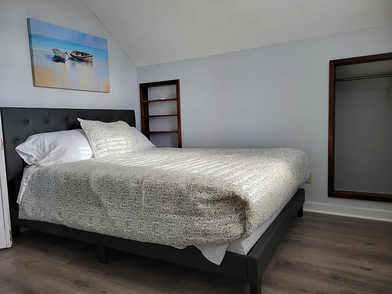 550 Greenland Rd — Photo 7