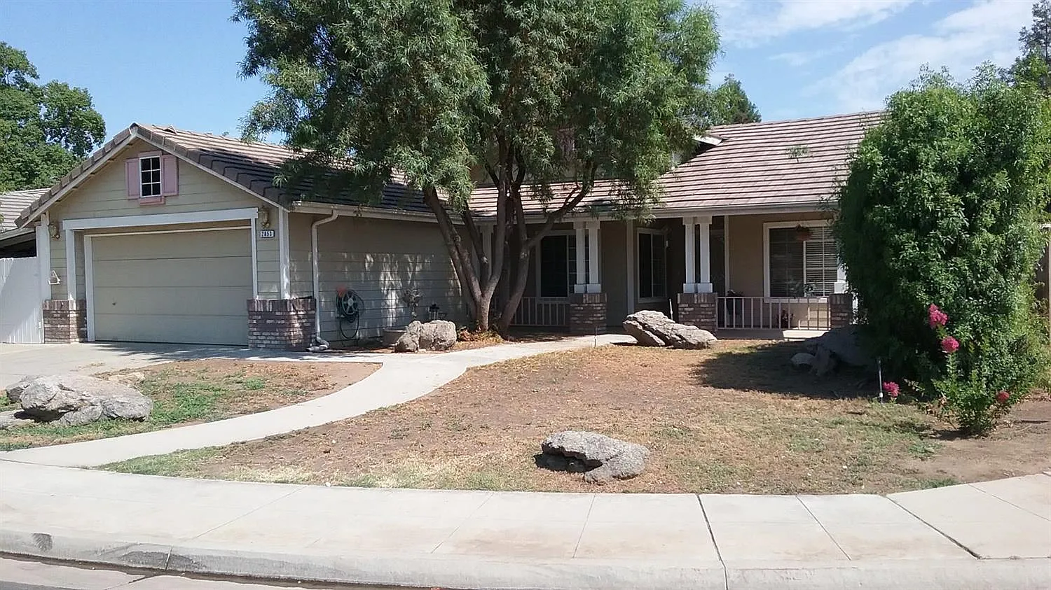 2853 Mitchell Ave photo 1