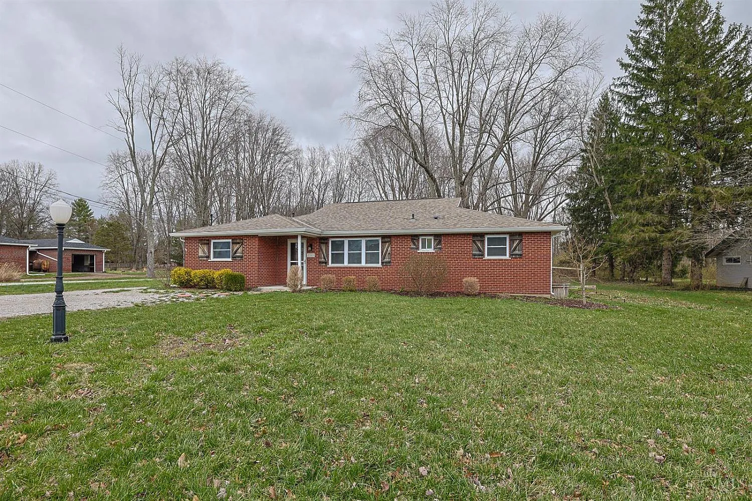 8340 Maineville Rd photo 1