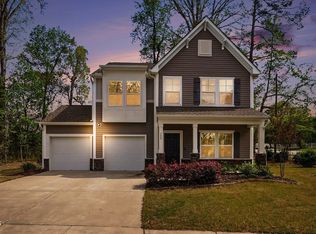 700 Atlantis St, Fuquay Varina, NC 27526
