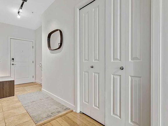 5th image of 328 S 21st Ave SW #507
