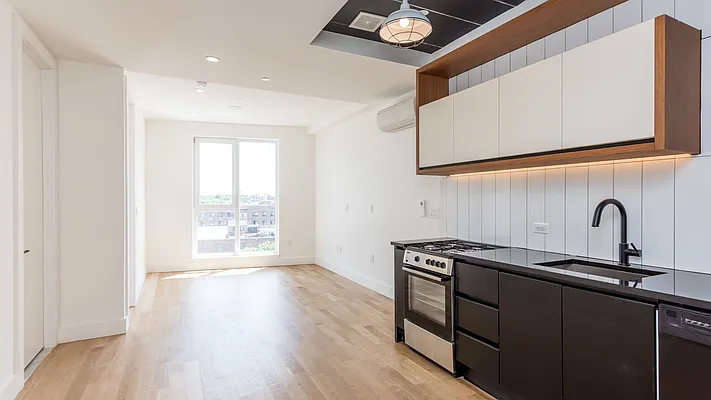 Rented by Nooklyn NYC LLC | media 59