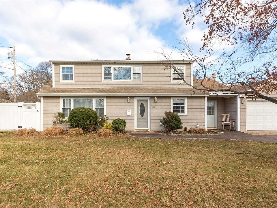 1st image of 141 Kinsella Ave