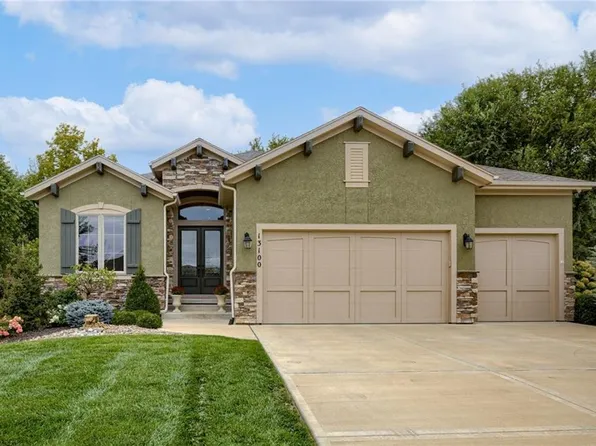13100 Overbrook Rd, Leawood, KS 66209