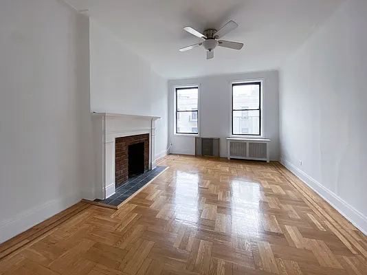 Rented by Kahen Properties | media 9