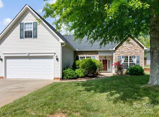 10 Summer Meadow Rd, Arden, NC 28704