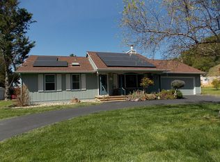 28761 River Rd, Cloverdale, CA 95425