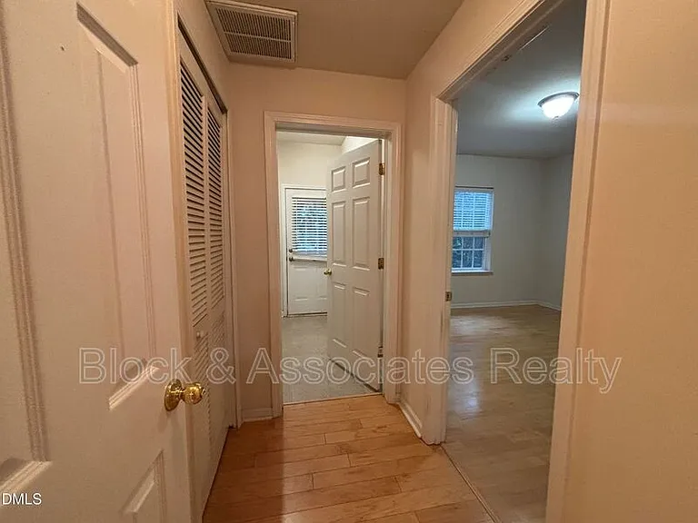 7252 Corvette Ct — Photo 20