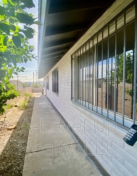 1027 S Santa Rita Ave #1 — Photo 3