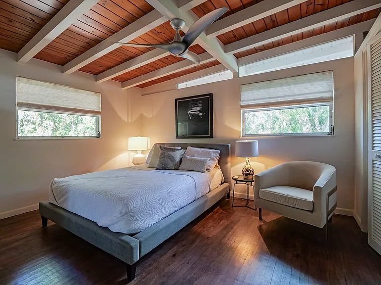 1881 E Barefoot Pl — Photo 8