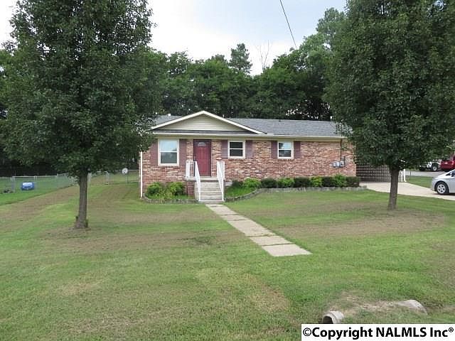 1st image of 1001 Bagley Dr