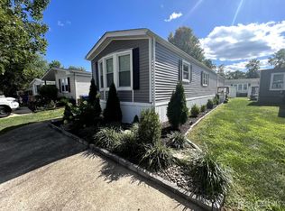 14 Byron Rd, North Brunswick, NJ 08902